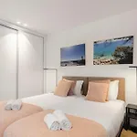 Panoramic Views - Terrace, Sea Views & Pool דירה *