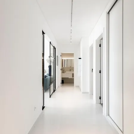 Panoramic Views - Terrace, Sea Views & Pool Appartamento