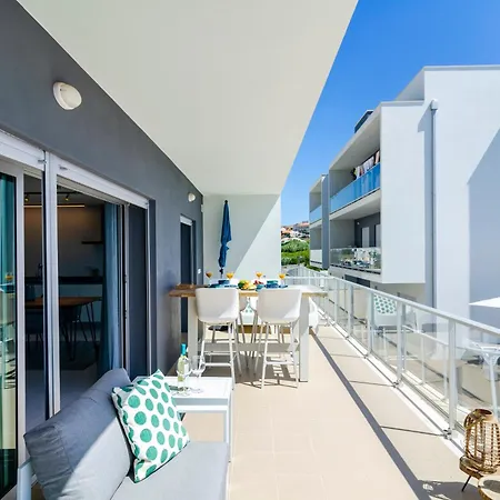 Panoramic Views - Terrace, Sea Views & Pool Appartement