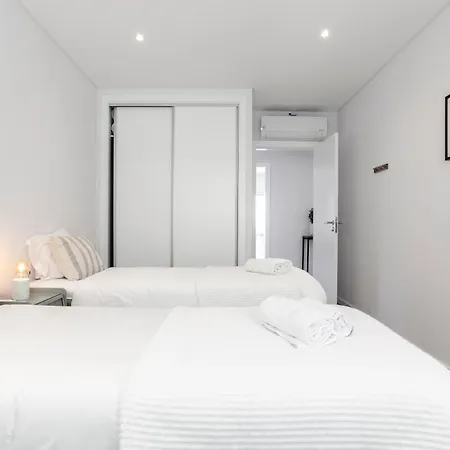 Appartement Panoramic Views - Terrace, Sea Views & Pool