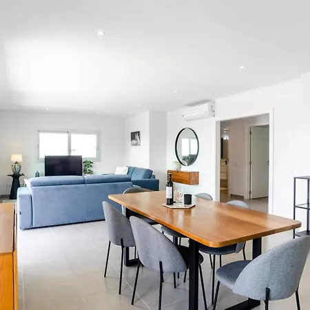 Panoramic Views - Terrace, Sea Views & Pool *
