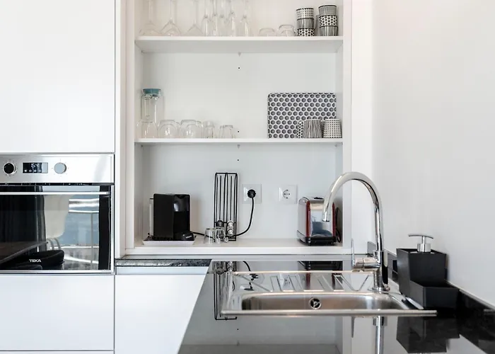 Panoramic Views - Terrace, Sea Views & Pool Nazaré